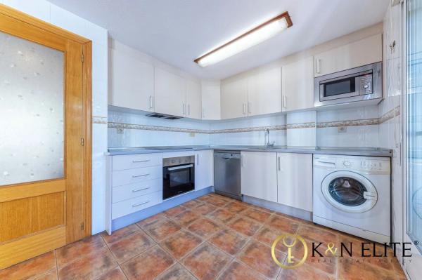 Chalet pareado en calle de la Cherna