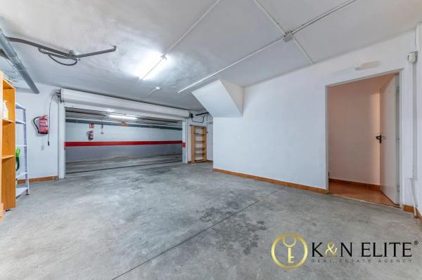 Chalet pareado en calle de la Cherna