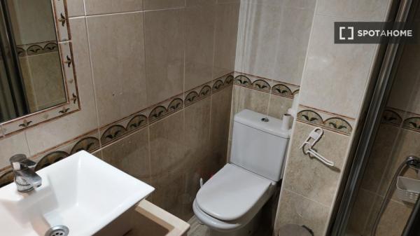 Apartamento entero de 3 dormitorios en Sevilla