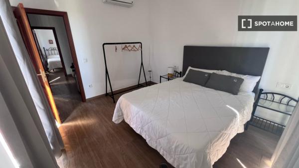 Piso de 2 dormitorios en alquiler en Sevilla