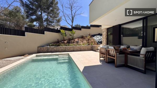 Piso entero de 4 habitaciones en Sant Pere de Ribes