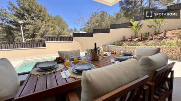 Piso entero de 4 habitaciones en Sant Pere de Ribes