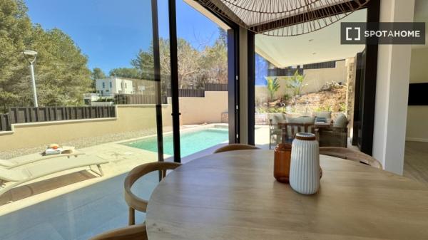 Piso entero de 4 habitaciones en Sant Pere de Ribes