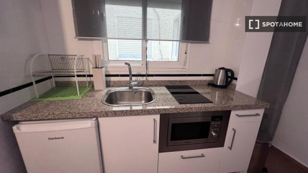 Piso de 2 dormitorios en alquiler en Sevilla