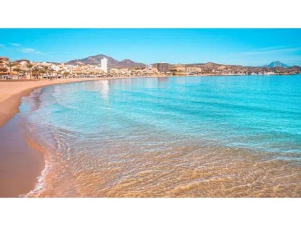 Piso en avenida de la Almadraba