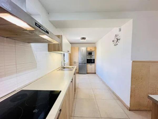 Chalet en Pueblo Español - Coveta Fumá