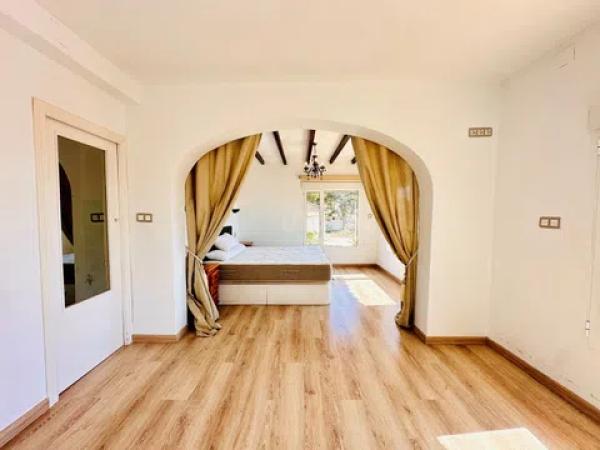 Chalet en Pueblo Español - Coveta Fumá