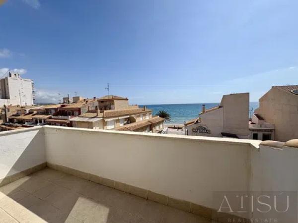 Dúplex en avenida del Carrer de la Mar