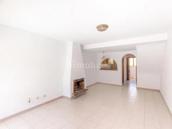 Chalet adosado en calle d'Oriola