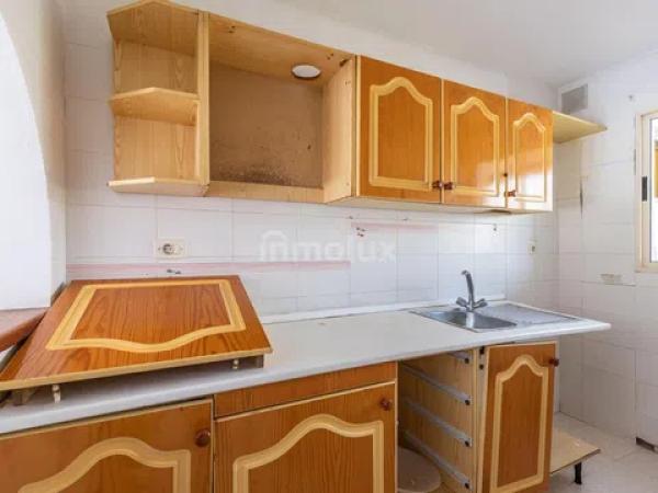 Chalet adosado en calle d'Oriola