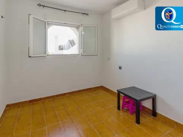 Chalet en Pueblo Español - Coveta Fumá