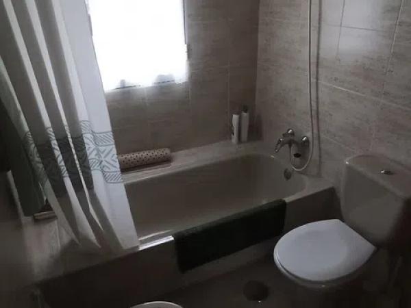 Piso en calle Ginjoler, 25