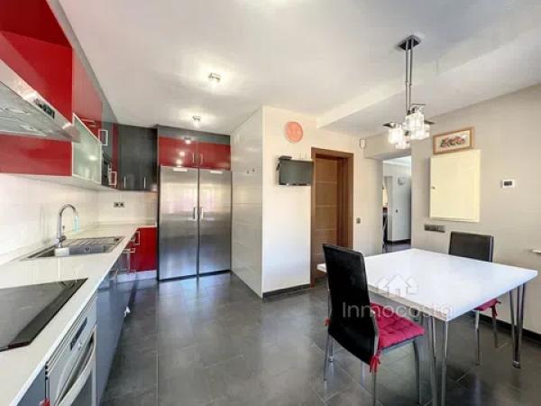 Casa independiente en calle Copenhaghen