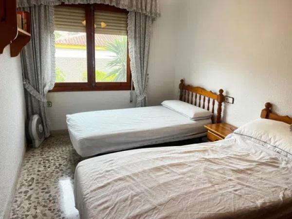 Casa independiente en calle Morella, 3