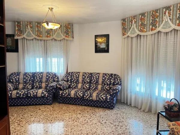 Casa independiente en calle Morella, 3