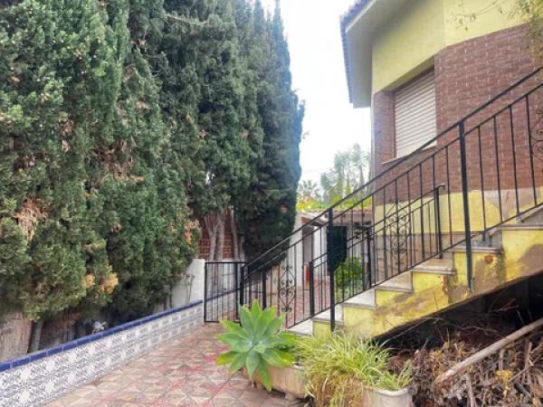 Casa independiente en calle Morella, 3