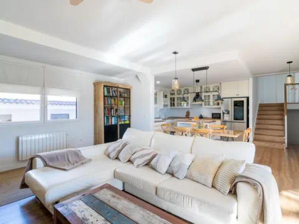 Casa independiente en Convento, 130