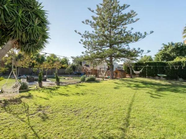 Casa independiente en Convento, 130