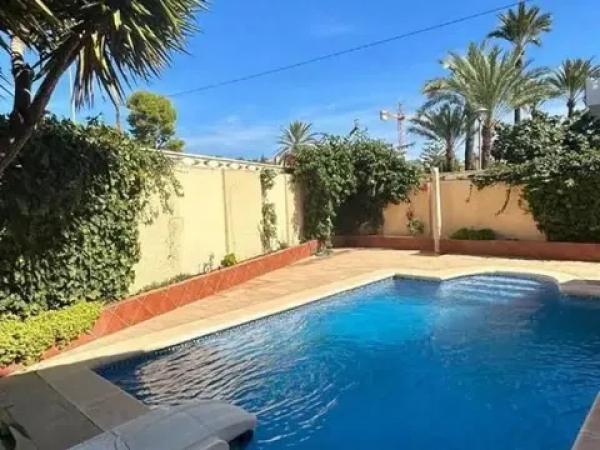 Casa independiente en calle de Vistalmar