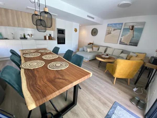 Piso en avenida del Trenc d'Alba