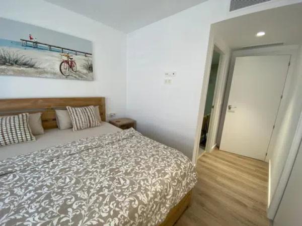 Piso en avenida del Trenc d'Alba