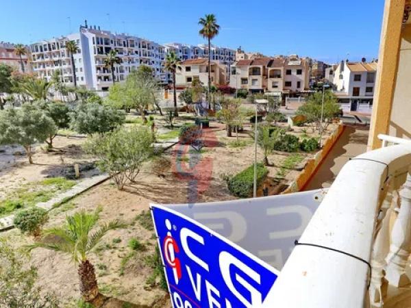 Piso en avenida de Cervantes, 92