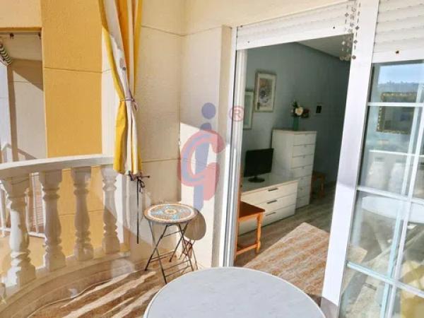 Piso en avenida de Cervantes, 92