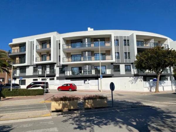 Piso en avenida del Trenc d'Alba