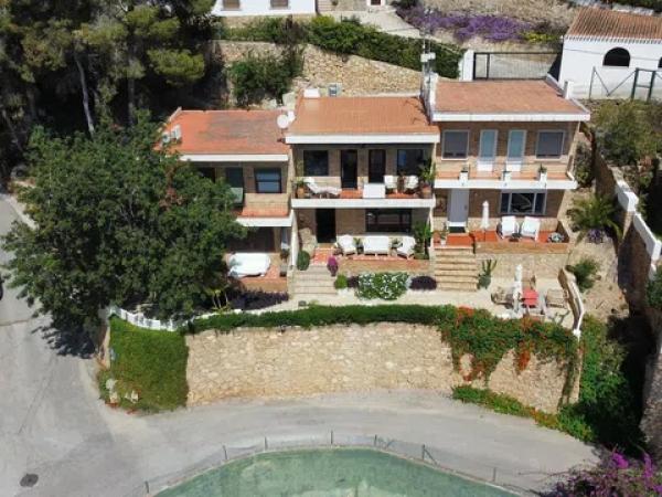 Chalet adosado en cuesta de San Antonio, 14