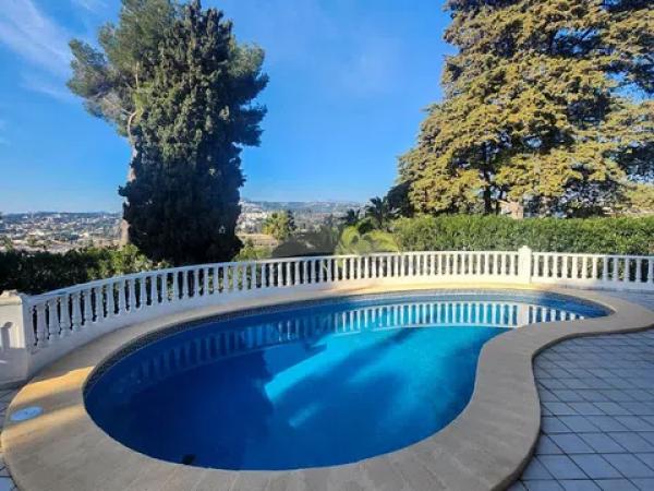 Casa independiente en calle Pintor Fortuny