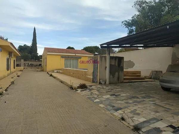 Casa independiente en calle Rebeco, 2 -8