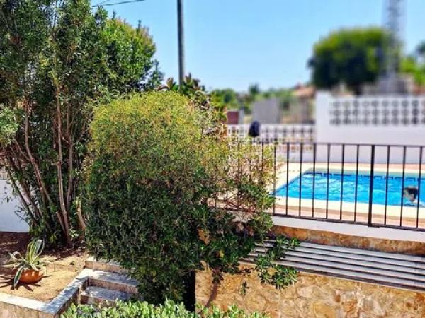 Casa independiente en calle de la Cadireta de Pastor