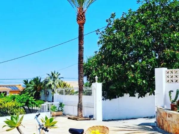 Casa independiente en calle de la Cadireta de Pastor