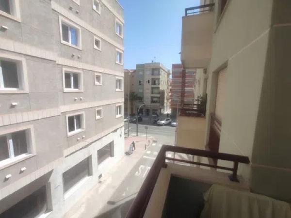 Piso en avenida de l'Alegría