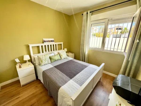 Casa independiente en calle Marbella