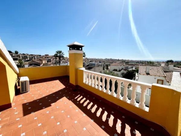 Casa independiente en calle Marbella