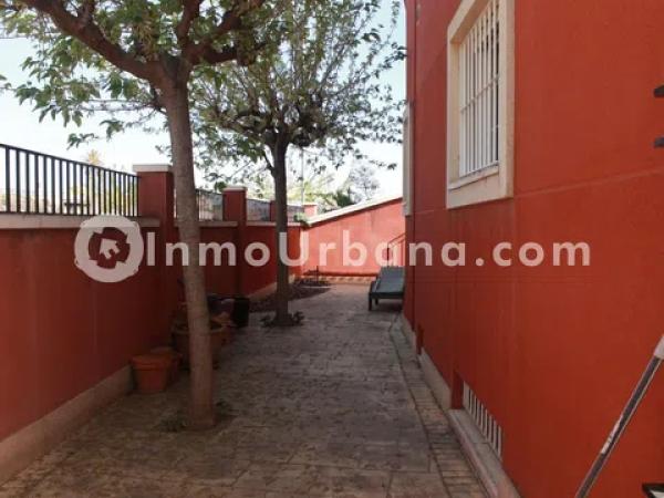 Casa independiente en paseo de la Purisima