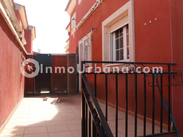 Casa independiente en paseo de la Purisima