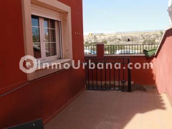 Casa independiente en paseo de la Purisima