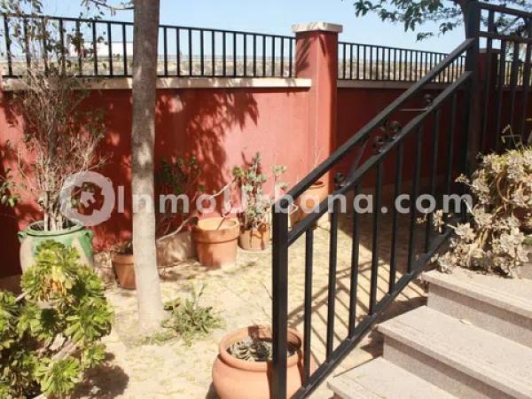 Casa independiente en paseo de la Purisima