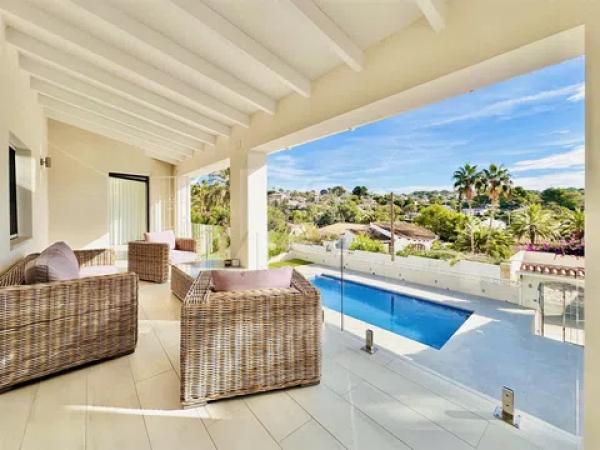 Casa independiente en calle el Pinsà