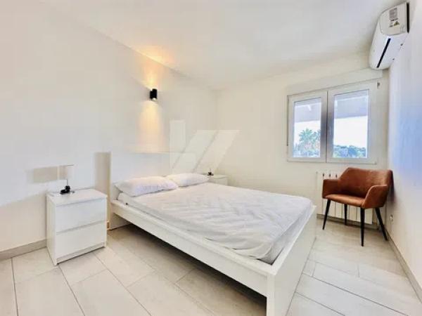 Casa independiente en calle el Pinsà