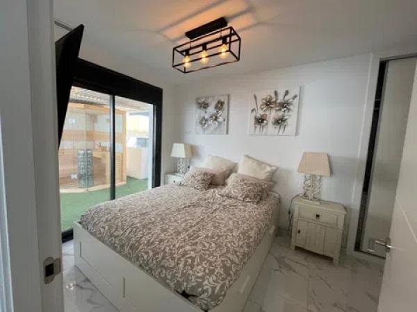 Chalet en calle Algarrobo