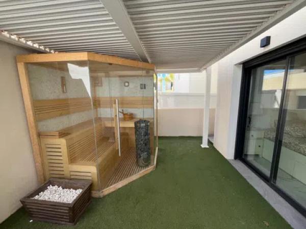 Chalet en calle Algarrobo