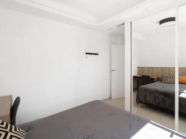 Casa independiente en avenida de Gijón