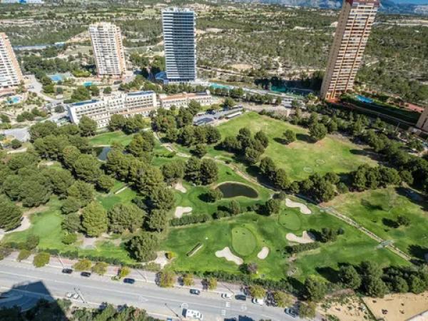 Ático en calle Presidente Adolfo Suárez