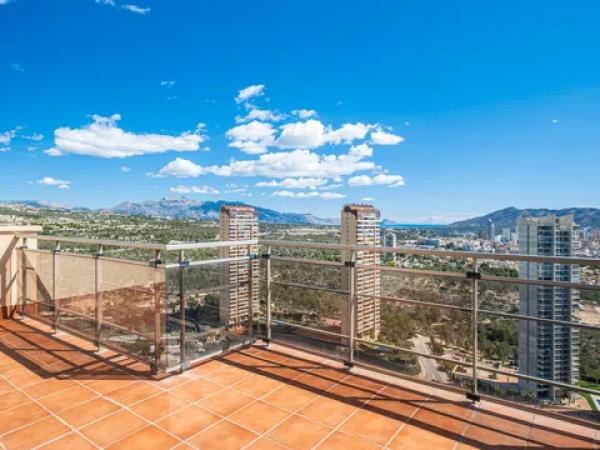 Ático en calle Presidente Adolfo Suárez