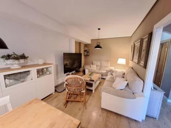 Chalet adosado en calle Logroño