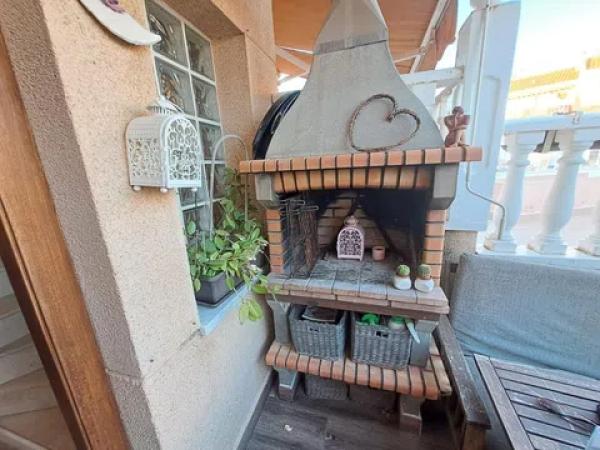 Chalet adosado en calle Logroño