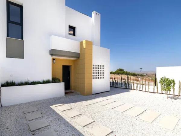 Chalet pareado en calle El Xiprer